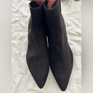 Chic Black Heeled Boots for Women